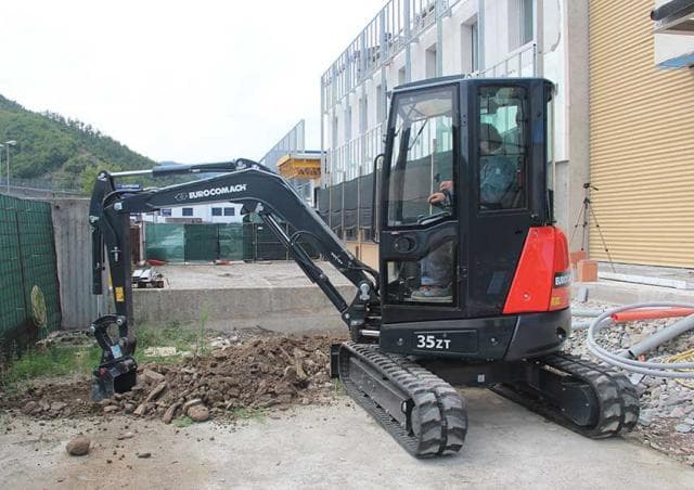Mini-Pelle 35 ZT - Image 1